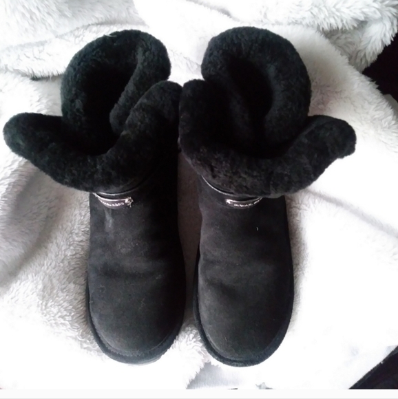 Michael Kors booties - Picture 3 of 9